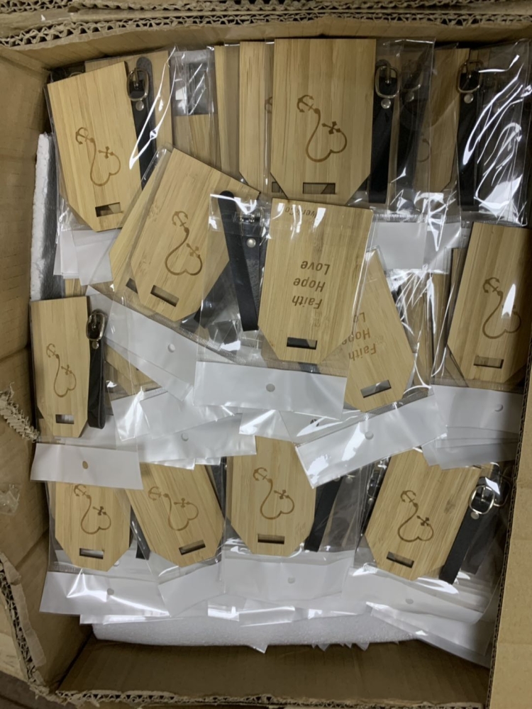 custom bamboo luggage tag,eco friendly luggage tag,wood luggage tag with strap,custom wooden travel tag,custom wooden luggage tag with logo