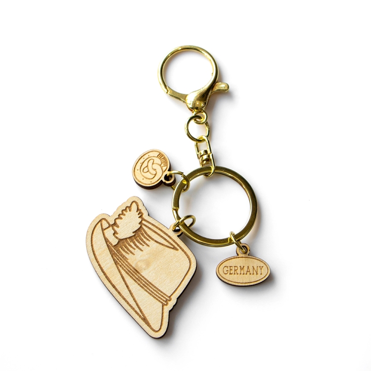 germany keychain, bavarian hat souvenir, oktoberfest keyring, wooden german gift, laser cut keychain, germany travel souvenir, custom wood keychain, wholesale souvenir keyring, german cultural gift, eco friendly wooden keyring