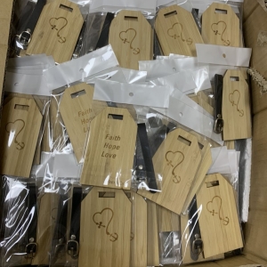 engraved wooden luggage tag,custom bamboo luggage tag,travel luggage tag wood,wood luggage tag bulk wholesale,wooden travel gift tag for suitcase