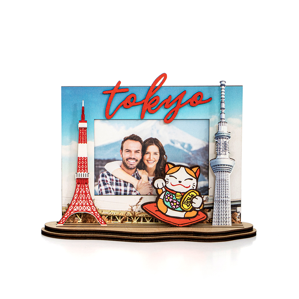 Tokyo souvenir photo frame, Tokyo travel gift, Maneki neko photo frame, Tokyo tower wooden frame, Skytree picture frame, Japanese wooden keepsake, laser cut Tokyo frame, custom Japan travel souvenir